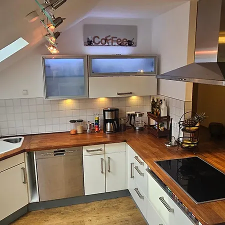 Apartment Am Stadtpark #2, 2br, 109m2, Parkplatz *