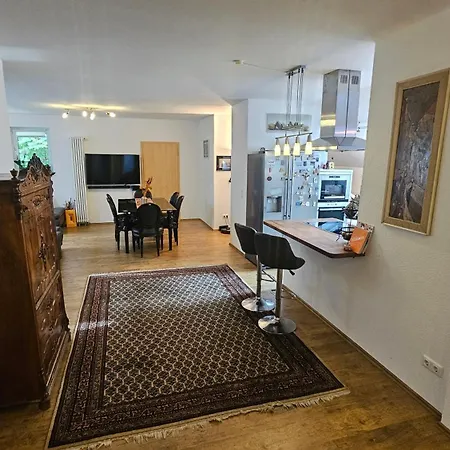Apartment Am Stadtpark #2, 2br, 109m2, Parkplatz Ilmenau
