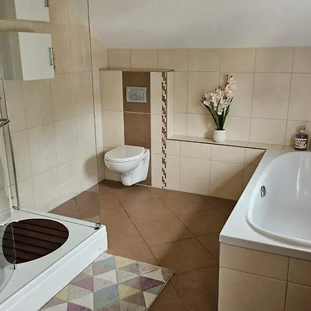 Am Stadtpark #2, 2br, 109m2, Parkplatz *