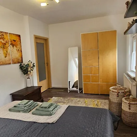 Am Stadtpark #2, 2br, 109m2, Parkplatz Apartment Ilmenau